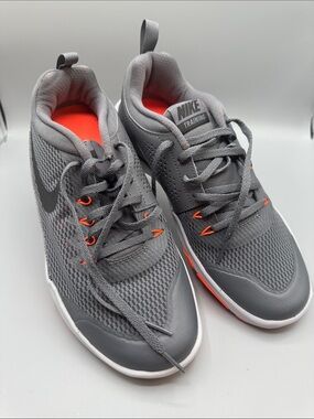 Nike Legend Trainer Size 8.5 (Mens)NEW